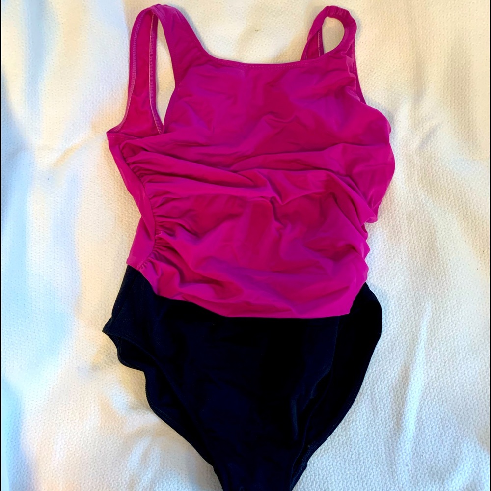 Shape FX swim one piece size 10.